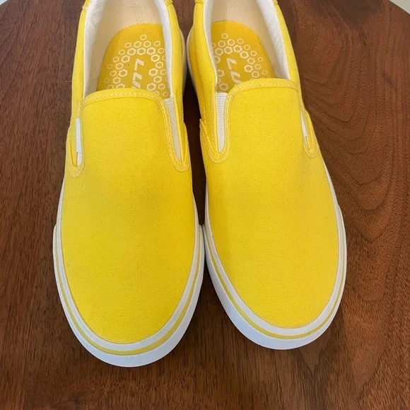 Lugz Yellow Athletic Slip-On Shoes with Canvas Upper - Picture 1 of 9